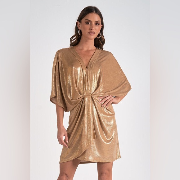Elan Dresses & Skirts - Elan Dolman Sleeve V Neck Dress